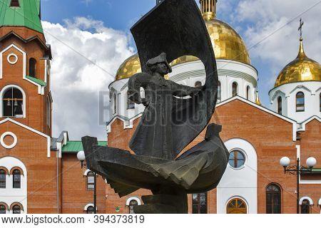 Kazakhstan, Ust-kamenogorsk - 9 September, 2020. The Monument To Major Likharev - Founder Of The Cit