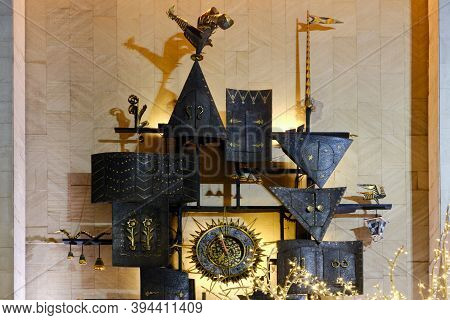 The State Academic Central Puppet Theater Named After Sergey Obraztsov Is The World's Largest Puppet