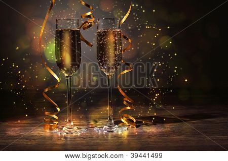 Bicchieri di champagne al party di Capodanno