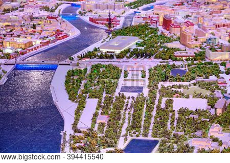 Layout Of Moscow. The Center Of The City - Gorky Park, Central House Of Artists Krymsky Bridge. Mosc
