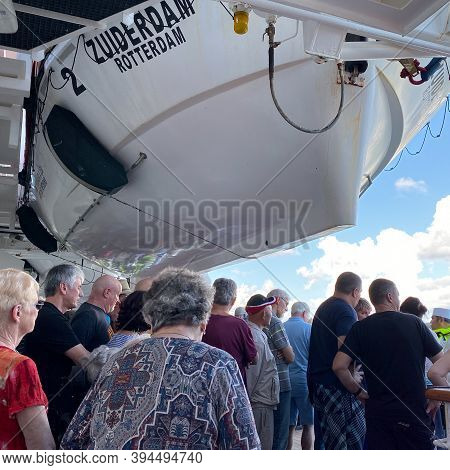 Ft. Lauderdale, Fl/usa-10/30/19: Cruise Ship Passengers And Crew At A Muster Drill.