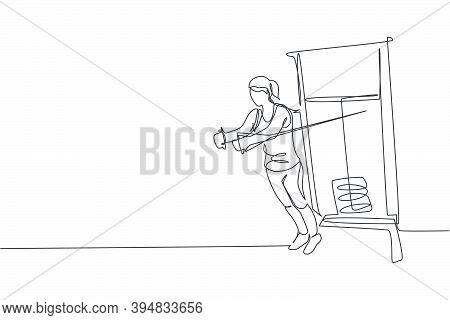One Continuous Line Drawing Of Young Sporty Woman Working Out With Lat Pulldown Machine In Fitness G