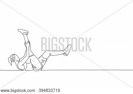 One Single Line Drawing Of Young Energetic Woman Exercise To Raise Leg And Hold The Calf In Gym Fitn