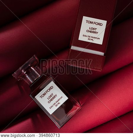Kirov Russia 15 November 2020 Tom Lost Cherry Niche Luxury Perfumery Boutique Perfume Fragnance On A