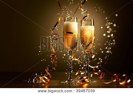 Bicchieri di champagne al party di Capodanno