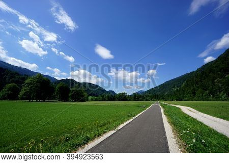 Wonderful Bike Path In Austria / Great Weather For A Bike Tour / Ybbstalradweg