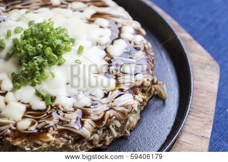 Japanese Pizza Okonomiyaki