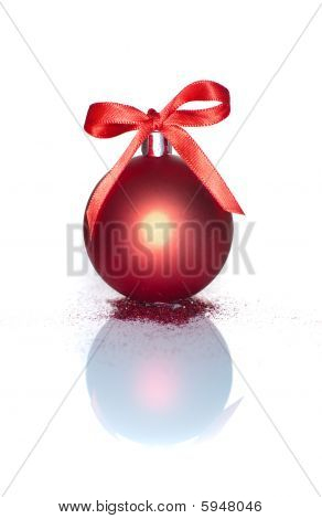 Punainen christmas pallo