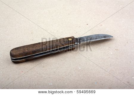 Rusty Old Knife
