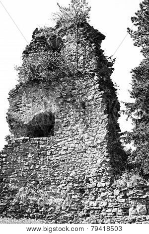 Ruined Castle