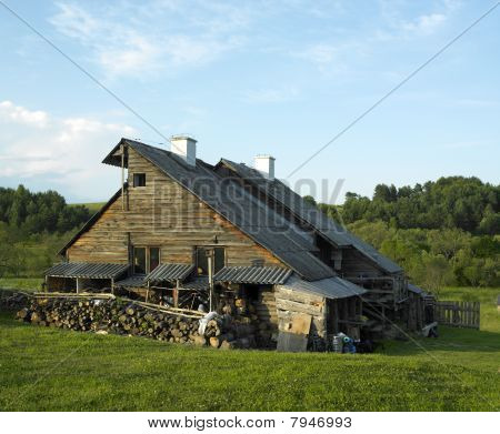 Schronisko na decorada swiata Lupkow Polonia