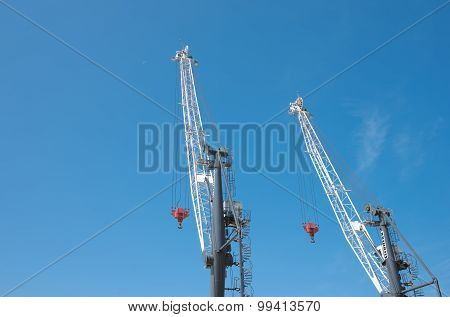 Mobile harbor crane Liebherr LHM 180