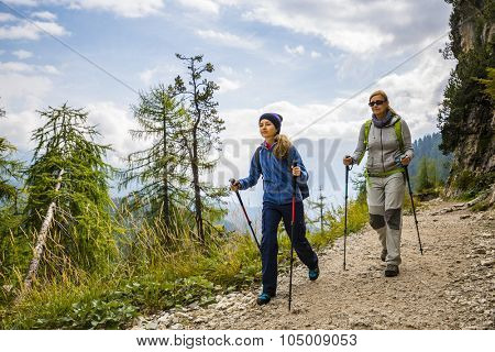Hike mountain in the Dolomites, the trail Punta Sorapiss