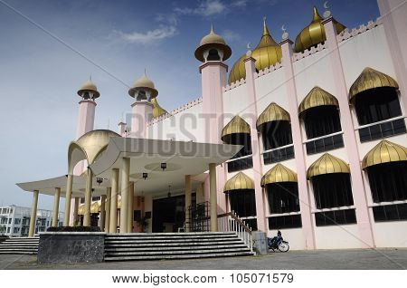 Kuching Town Mosque a.k.a Masjid Bandaraya Kuching in Sarawak, Malaysia