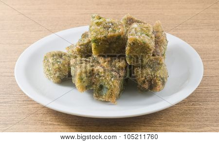 Fried Steamed Dumpling Made Of Garlic Chives