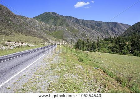 Beautiful Chuysky Trakt in Altai Mountains.