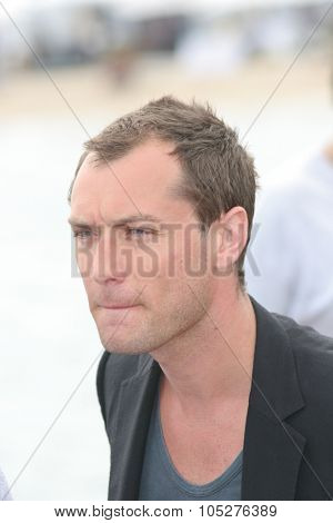 CANNES, FRANCE - MAY 19: Actor Jude Law attends the The Day After Peace photocall at Majestic Beach during the 61st Cannes International Film Festival on May 19, 2008 in Cannes, France.
