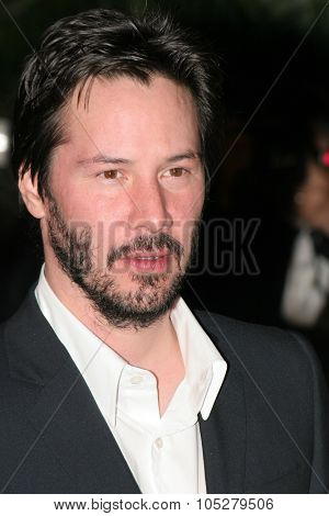 CANNES, FRANCE - MAY 25: Actor Keanu Reeves attends the 'A Scanner Darkly' premiere during the 59th International Cannes Film Festival May 25, 2006 in Cannes, France.