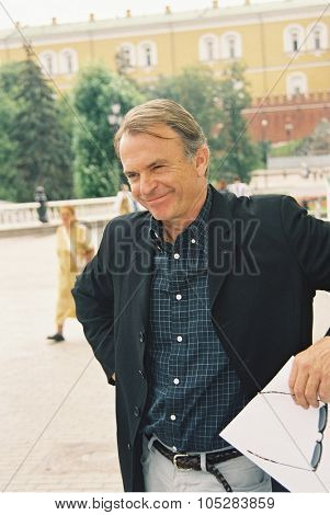 MOSCOW - JULY 27: Sam Neill arrives for photocall the 22th Moscow International Film Festival on July 27, 2000 in Moscow, Russia
