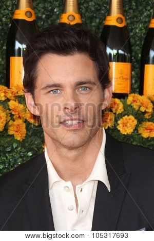 LOS ANGELES - OCT 17:  James Marsden at the Sixth-Annual Veuve Clicquot Polo Classic at the Will Rogers State Historic Park on October 17, 2015 in acific Palisades, CA