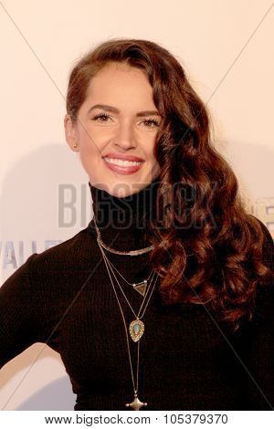 LOS ANGELES- OCT 17: Tamara Duarte arrives at the 