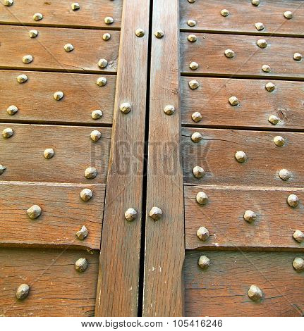 Cross Lombardy   Arsago Blur Rusty Brass Brown Knocker In A  Door