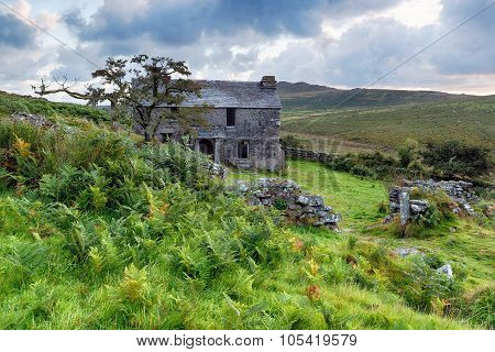 Farmhouse On Garrow Tor