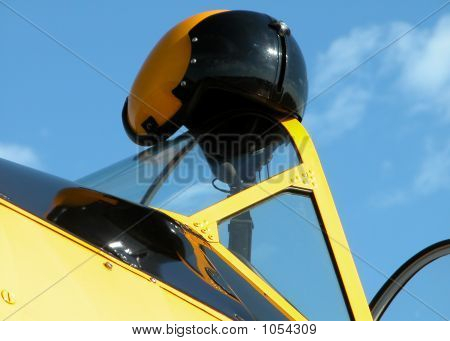 สีเหลือง helment