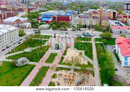 Bortsov Revolyutsii Square in Tyumen, Russia