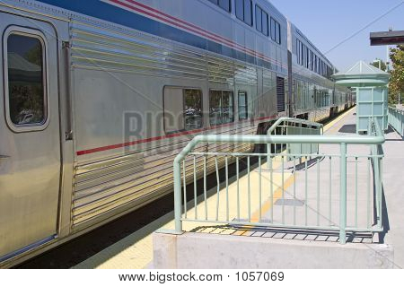 En la parada de la estación de tren