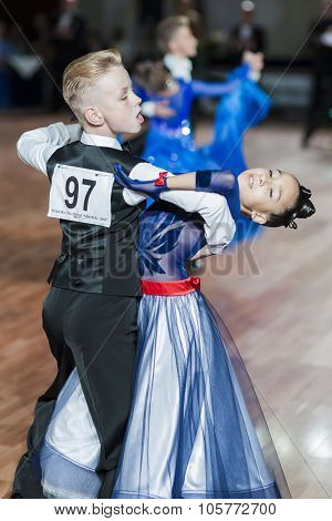 Minsk, Belarus-september 27, 2015: Prahov Ivan And Sackevich Ekaterina Perform Juvenile-1 Standard P
