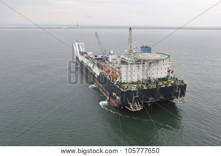Pipelaying Barge.