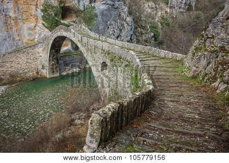 Kokoris Stone Bridge, Zagorohoria, Greece