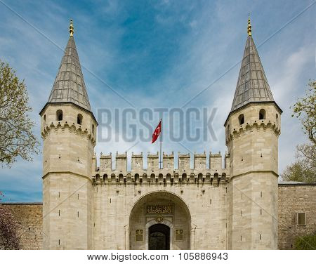 Topkapi Palace The gate of Topkapi Palace in Istanbul/Turkey