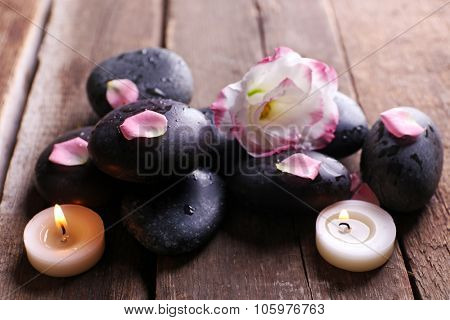 Beautiful relaxing set on wooden background, close up
