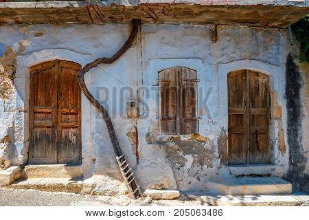 Traditional Creten Village Margarites Famous For Handmade Ceramics, Crete, Greece