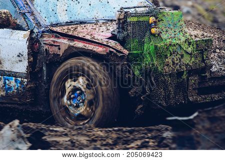 Wreck Car Dirt Race