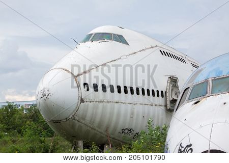 Abandoned Airplane,old Crashed Plane With,plane Wreck Tourist Attraction,old Plane Wreck