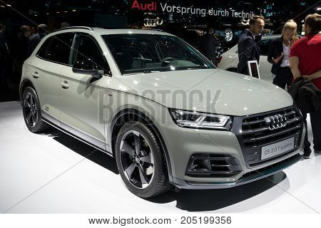 Audi Q5 2.0 T Quattro Car
