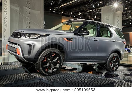 Land Rover Discovery Svx Car