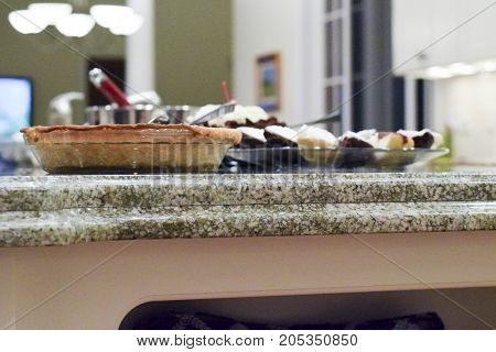 Thanksgiving Potluck Pies And Desserts