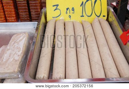 sausages steamed is deicious in the market
