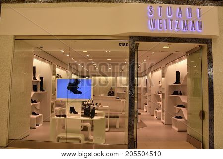 Bloomington, Minnesota - Jul 27: Stuart Weitzman Store At Mall Of America In Bloomington, Minnesota,