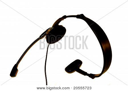 Os fones de ouvido.