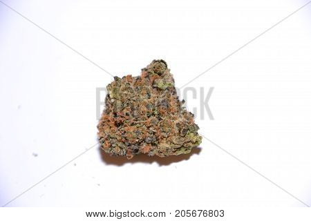dosido is a hybrid medical cannabis strain