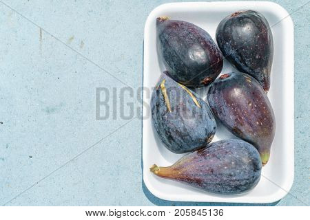 fresh figs