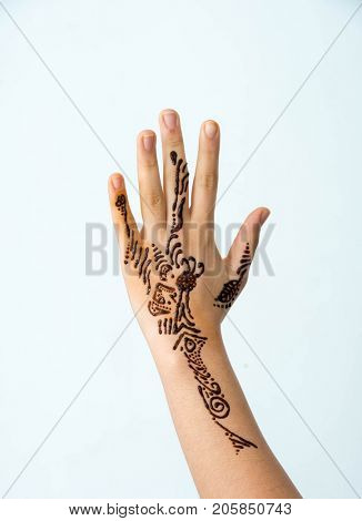 Beautiful floral henna