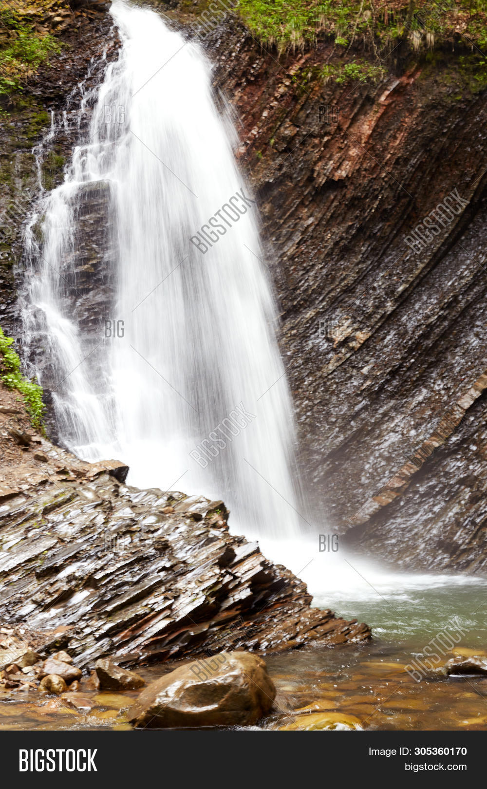 Impressive Shot Raging Image & Photo (Free Trial) | Bigstock