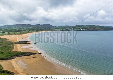 Portsalon Beach In Donegal Ireland At Low Tide.