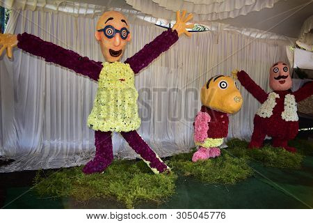 Kodaikanal, Tamilnadu, India - June 2, 2019: Statues Made With Flowers At The 58Th Flower Show In Ko